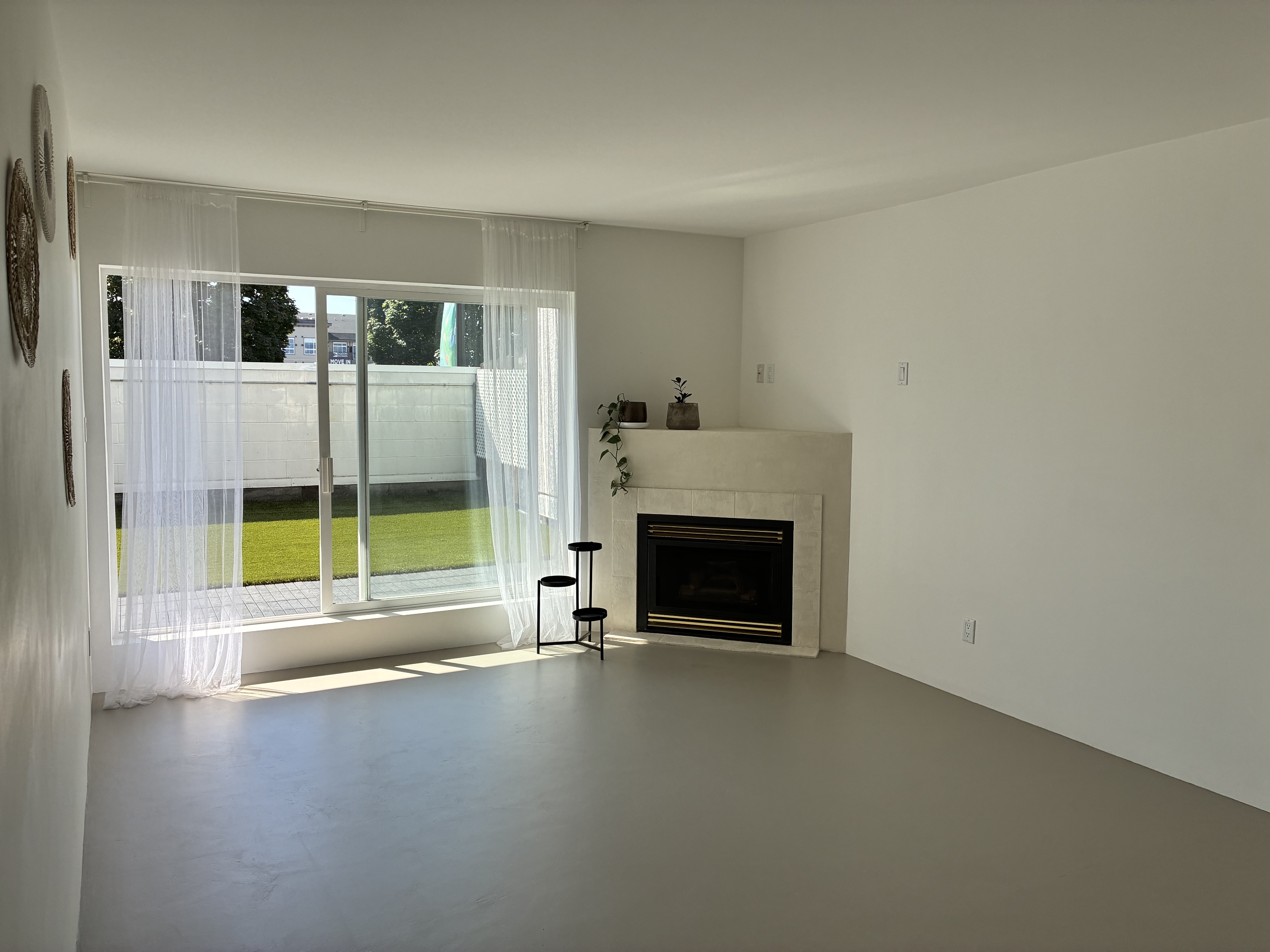 22347 Lougheed Highway - 1